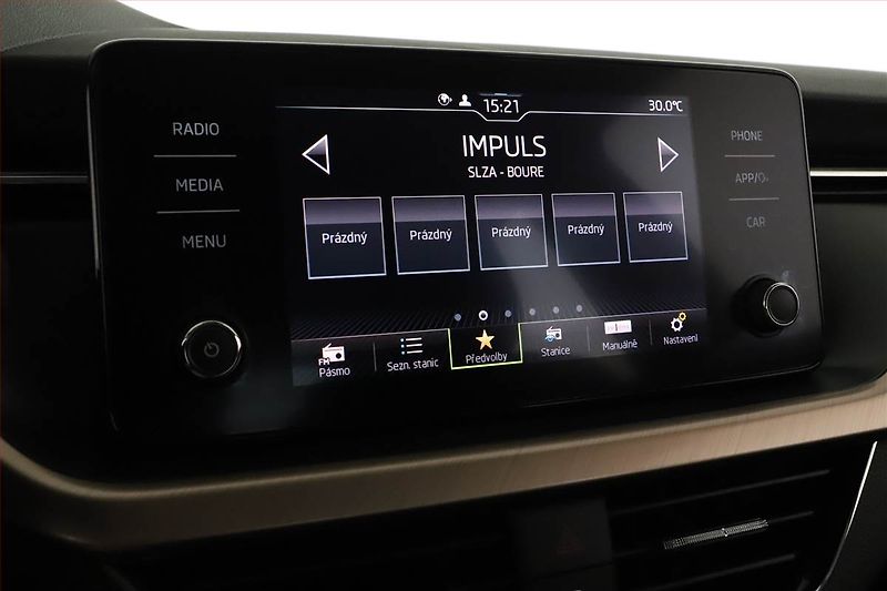 Škoda Kamiq (2021) 1.0 TSI, Automat, Tempomat - fotka 14 z 18