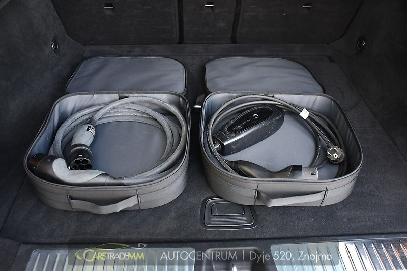 Mercedes-Benz EQE 350 4MATIC ZÁRUKA - fotka 47 z 52