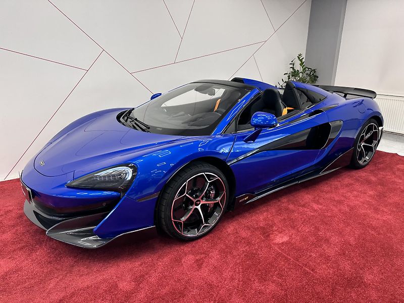 McLaren 600LT (2020) Spider B&W*CARBON*SERVIS*TOP - fotka 1 z 14