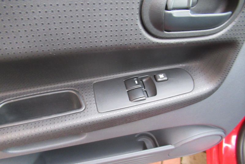 Mitsubishi Colt 1.1 MPi KLIMA SADA KOL - fotka 14 z 17