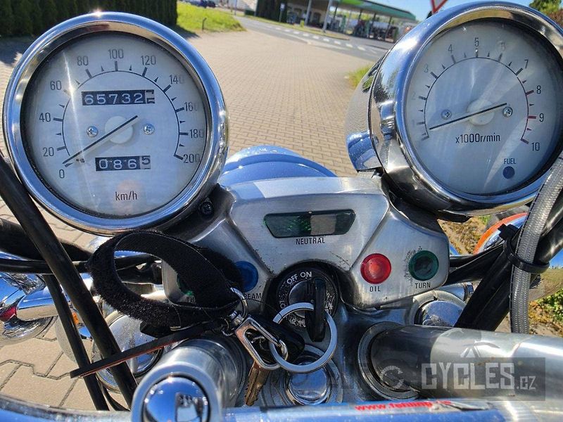 Yamaha XV 750 Virago (1996) - fotka 19 z 19