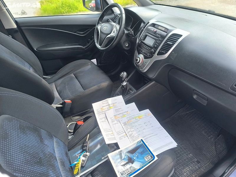 Hyundai ix20 KRÁSNÝ,100TKM,SERVISKA,1MAJ67L - fotka 7 z 24
