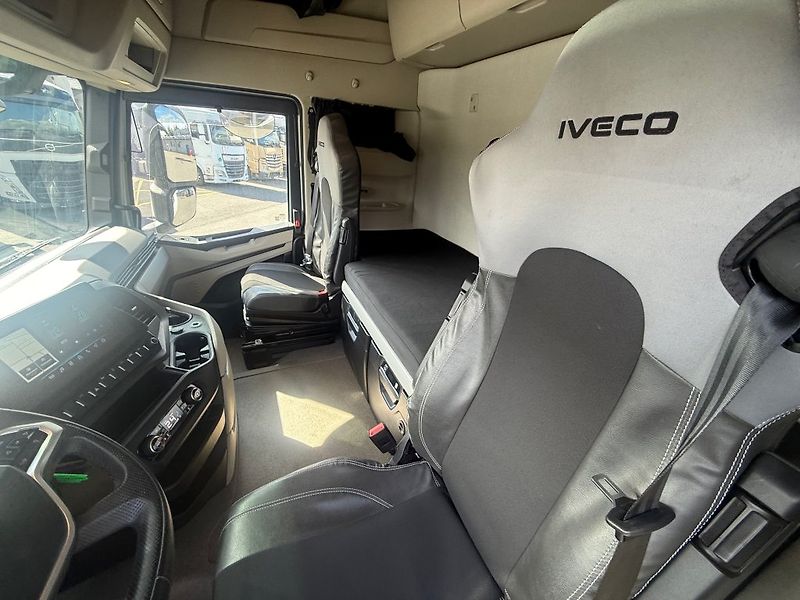 Iveco S-Way 460 EURO 6 - fotka 14 z 15
