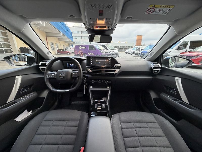 Citroën C4 (2025) PLUS PureTech 130k EAT8 - fotka 19 z 37