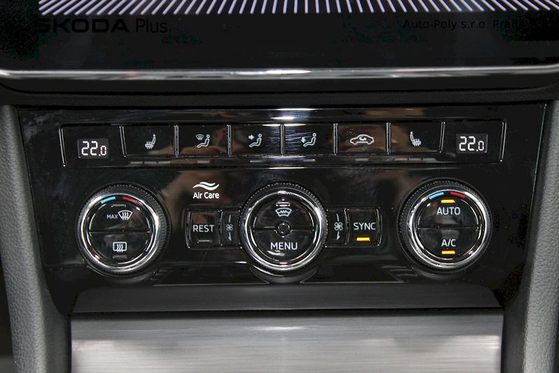 Škoda Superb (2023) 2.0 TDI 147 kW Scout - fotka 15 z 25