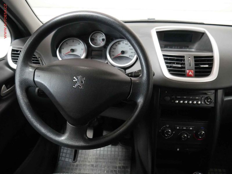 Peugeot 207 (2010) 1.4 HDi, 2.maj, AC - fotka 11 z 16