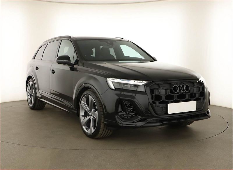 Audi SQ7 (2026) 4.0 TFSI, 360KAMERA, SOFTCLOSE - fotka 1 z 28