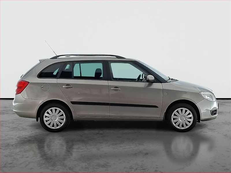 Škoda Fabia (2009) Ambition 1.4 16V, Serv.kniha - fotka 6 z 13
