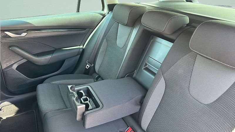 Škoda Octavia Combi Selection 1,5TSI 85kW MT - fotka 21 z 28