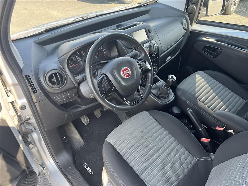 Fiat Qubo 1,3 MultiJet  TREKKING - fotka 10 z 22
