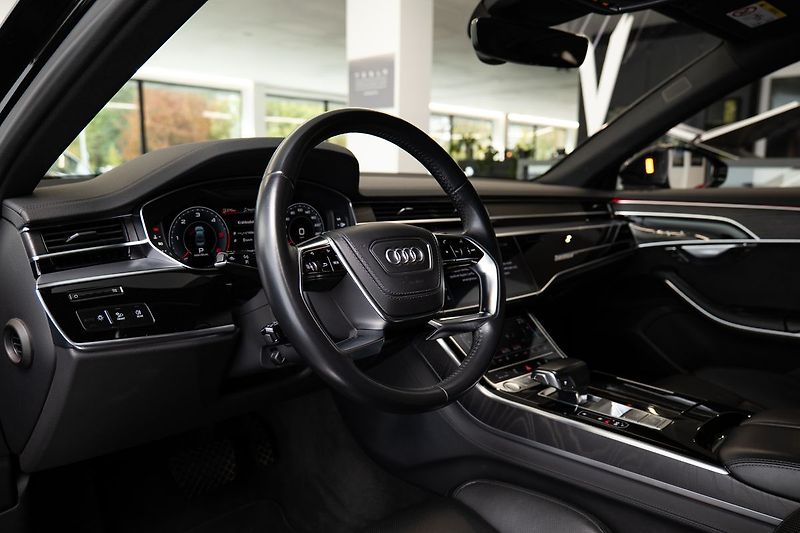 Audi A8 Vzduch. podvozek/Masážní sedad - fotka 6 z 25