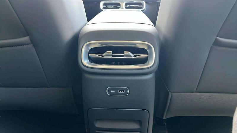 Leapmotor B10 Design hybrid EV 18,8kWh bater - fotka 22 z 36