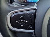 Volvo XC60 B5 AWD Momentum Pro,ČR,1.Maj. - náhled 23