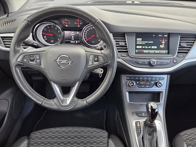 Opel Astra 1,4 Turbo 107kW Edition 1.maj - fotka 13 z 23