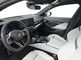 BMW Řada 5 550e xDrive - náhled 20
