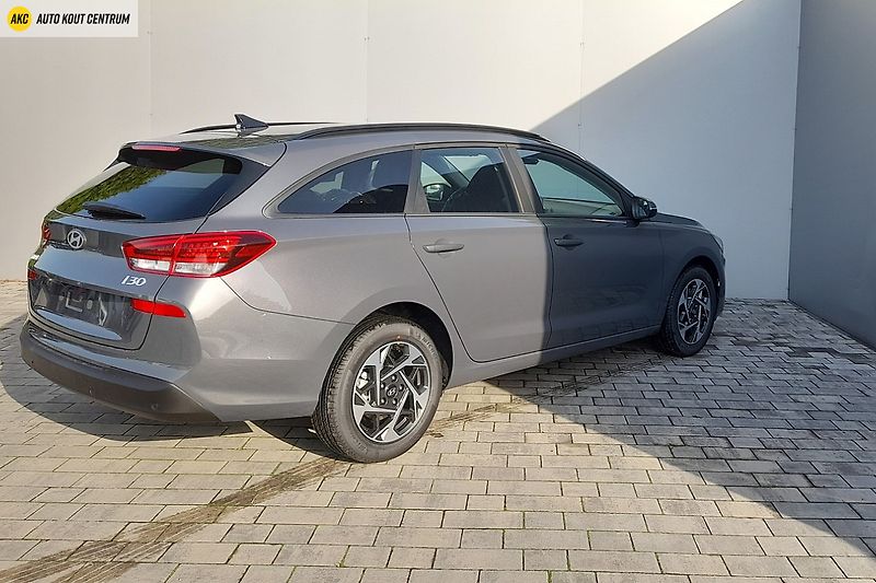 Hyundai i30 (2026) 27 WG 1,0 T-GDI MT GO CZECH - fotka 5 z 6