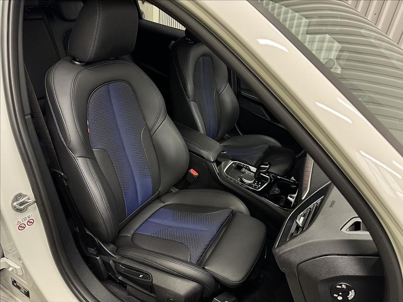 BMW Řada 1 120i M Sport Virtual Pano LED - fotka 46 z 47