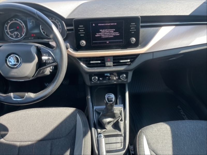 Škoda Scala 1,5 TSI 110 Style 5d - fotka 10 z 11