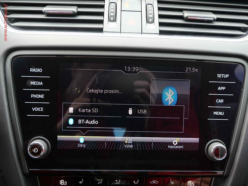 Škoda Octavia (2018) 1.4 TSI, ČR, Style - fotka 18 z 25