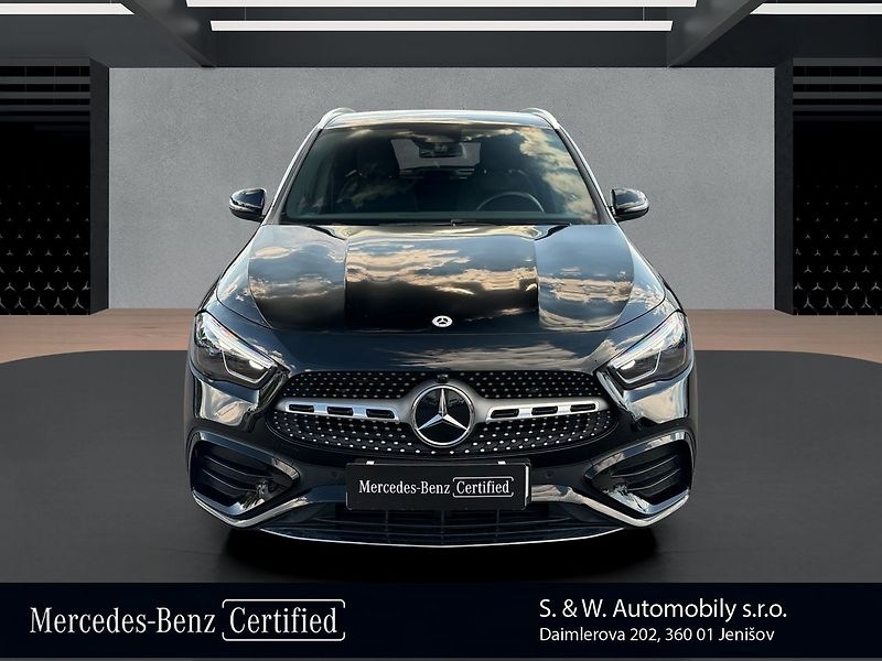 Mercedes-Benz GLA 200 d - fotka 2 z 36