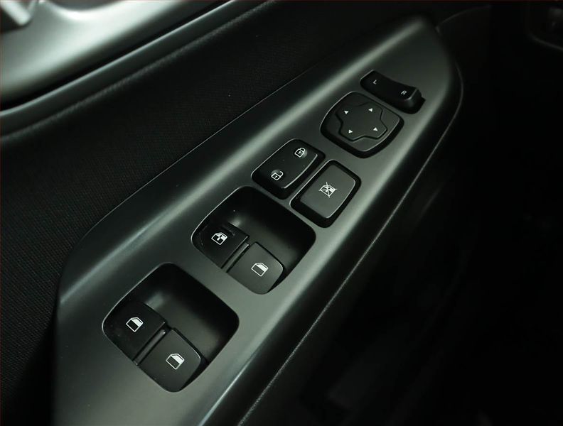 Hyundai Kona (2018) 1.0 T-GDI, Serv.kniha - fotka 15 z 15