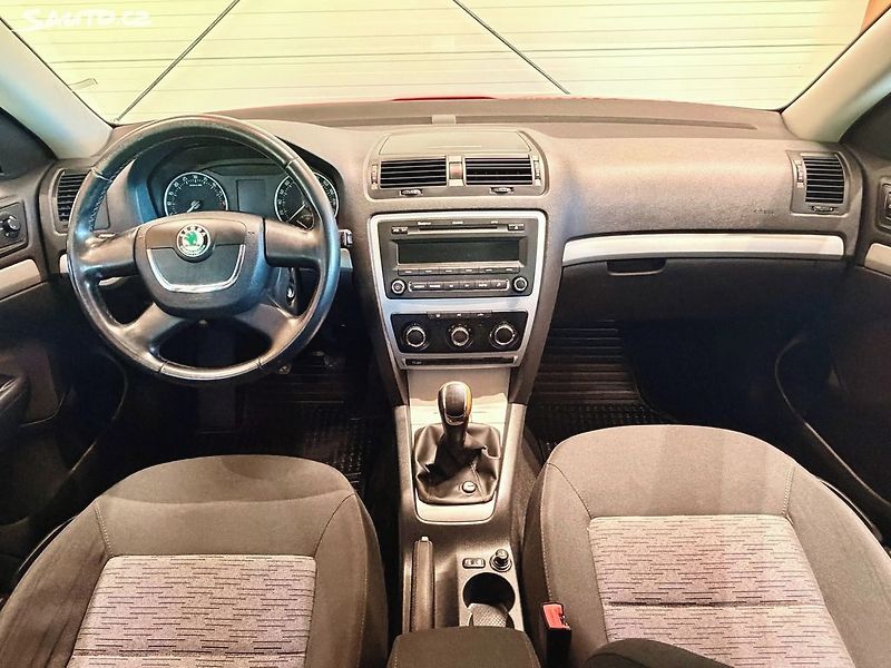 Škoda Octavia 1.6 TDi 77 Kw Ambition Plus - fotka 6 z 16