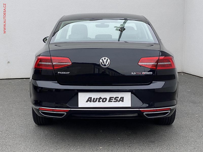 Volkswagen Passat (2017) 2.0TDi 4x4, ČR, Highline, DSG - fotka 5 z 17
