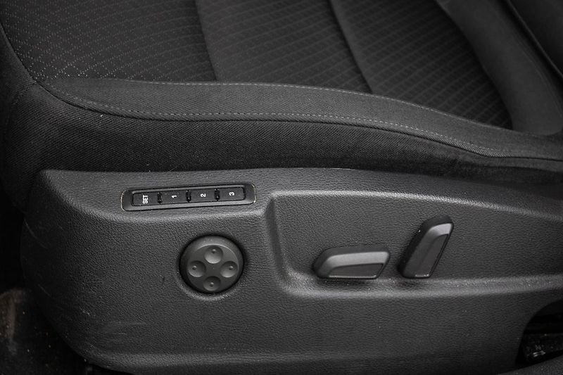 Škoda Superb - fotka 26 z 33
