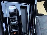 Volkswagen Golf 2,0 TSI 180 KW GTI - náhled 24