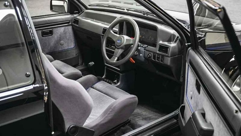 Ford Escort RS Turbo nabízený v aukci