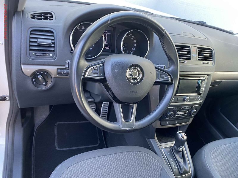 Škoda Yeti (2014) 2.0 TDi 4x4, DSG, xenon - fotka 12 z 17