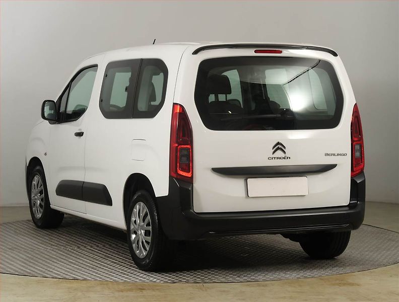 Citroën Berlingo (2022) Live Pack 1.2 PureTech, 5Míst - fotka 4 z 20