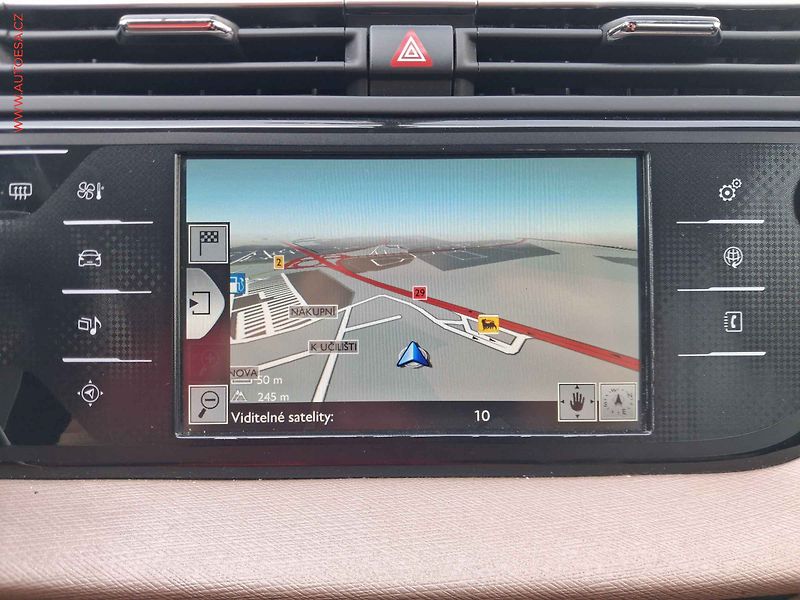 Citroën C4 Picasso (2014) 1.6HDi, AT, navi, kamera - fotka 16 z 18