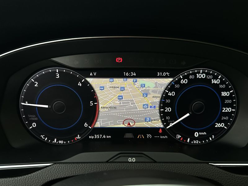 Volkswagen Passat (2018) 2.0TDI/110kW *VIRTUAL* ČR* TZ  - fotka 11 z 44