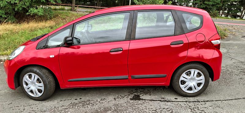 Honda Jazz 1.2 VTEC 66 kw - fotka 2 z 42