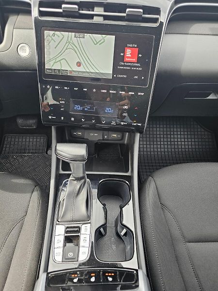 Hyundai Tucson 1.6 T-GDI/110kW Smart Navi DCT - fotka 18 z 20