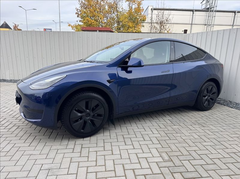 Tesla Model Y 0,0 Long Range 1.maj. původ ČR - fotka 3 z 50