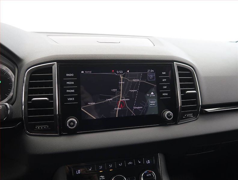 Škoda Karoq (2019) 2.0 TDI, 4X4, Automat - fotka 16 z 29