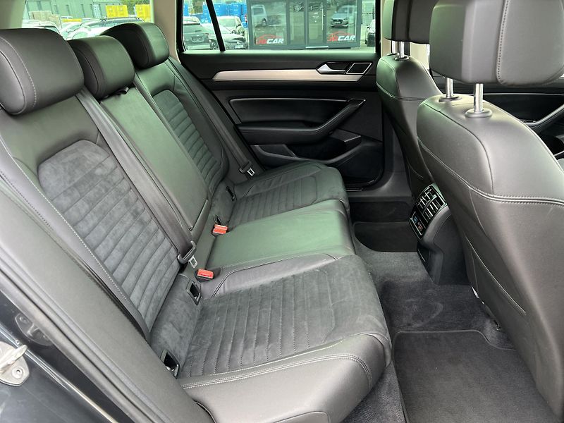 Volkswagen Passat 1.4TSi 110kw DSG NAVI KAMERA - fotka 32 z 45