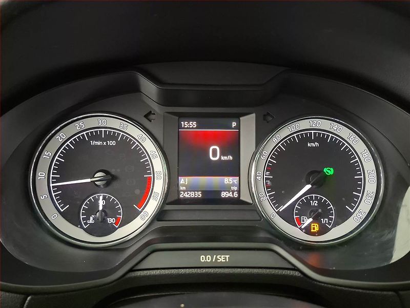 Škoda Octavia (2017) Scout 2.0 TDI, 4X4, Automat - fotka 11 z 21