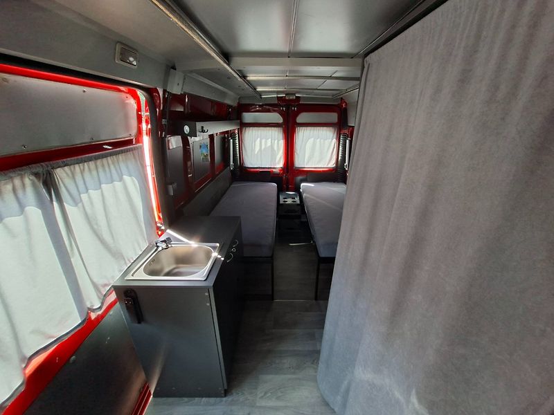Citroën Jumper (2012) 3.0MJET 130kW -OBYTNÁ VESTAVBA - fotka 15 z 32