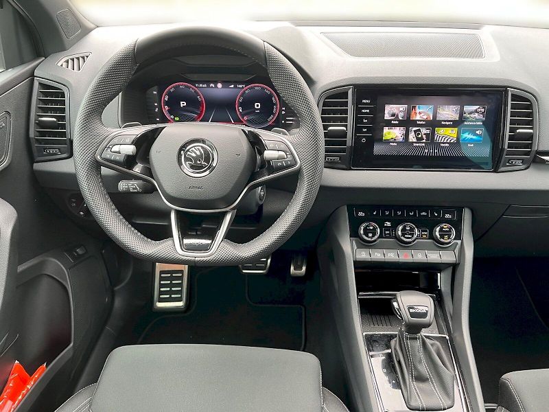 Škoda Karoq (2024) SPORTLINE TSI 1.5/110KW 7AP - fotka 5 z 37
