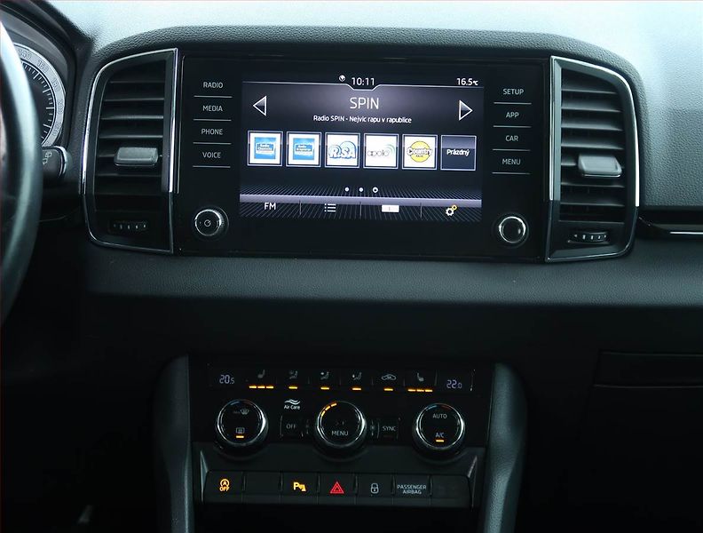 Škoda Karoq (2019) 2.0 TDI, 4X4, Tempomat - fotka 12 z 22