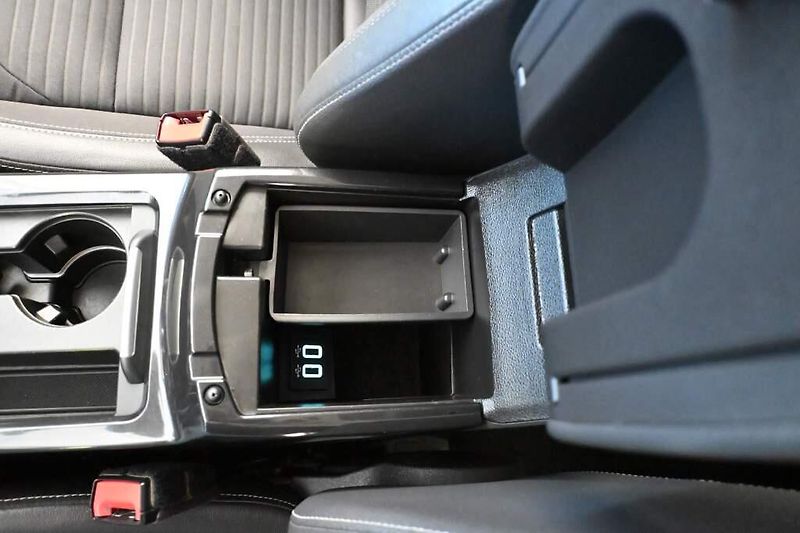 Ford Kuga (2019) 2.0 Titanium 4x4 Tažné TDCi TI - fotka 23 z 31