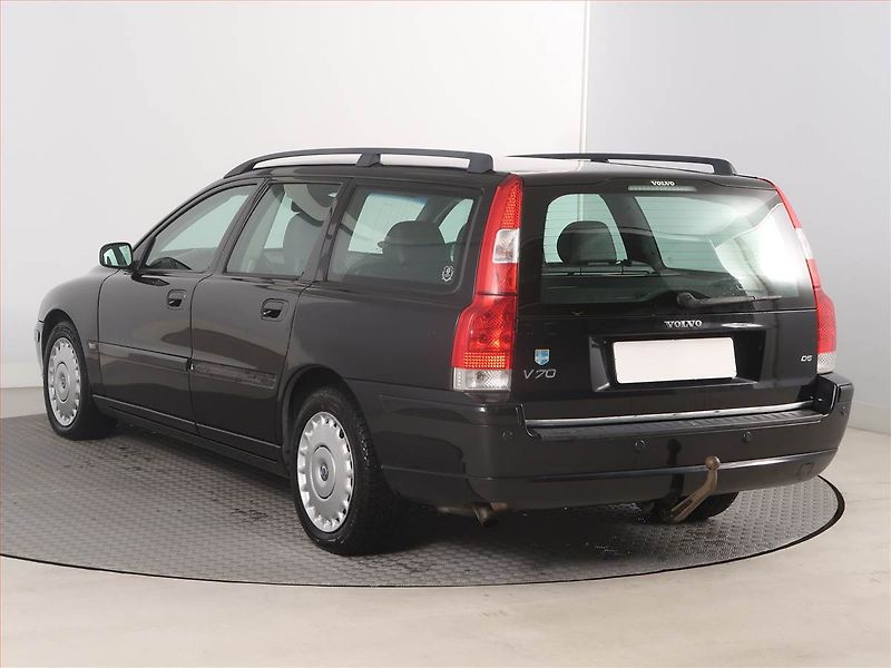 Volvo V70 (2004) 2.4 D5, nová STK, Tažné, Klima - fotka 4 z 11