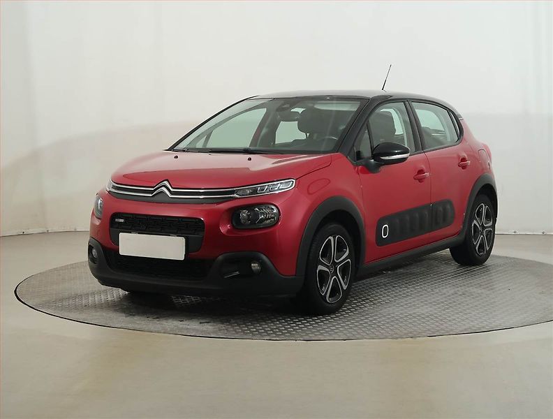Citroën C3 (2017) Feel 1.2 PureTech, Automat - fotka 2 z 13
