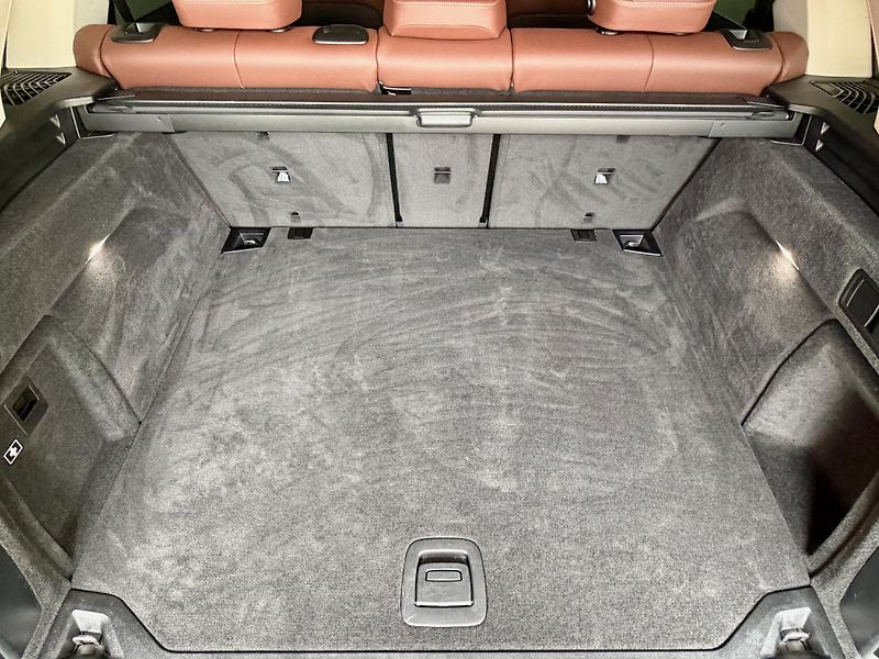 BMW X5 (2025) VZDUCH 2VR SoftClose Tažné HUD - fotka 46 z 51