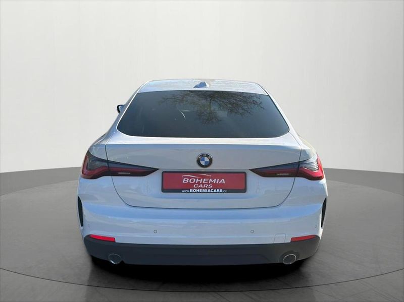 BMW Řada 4 3,0 430d xDrive GC Laser DPH - fotka 6 z 28