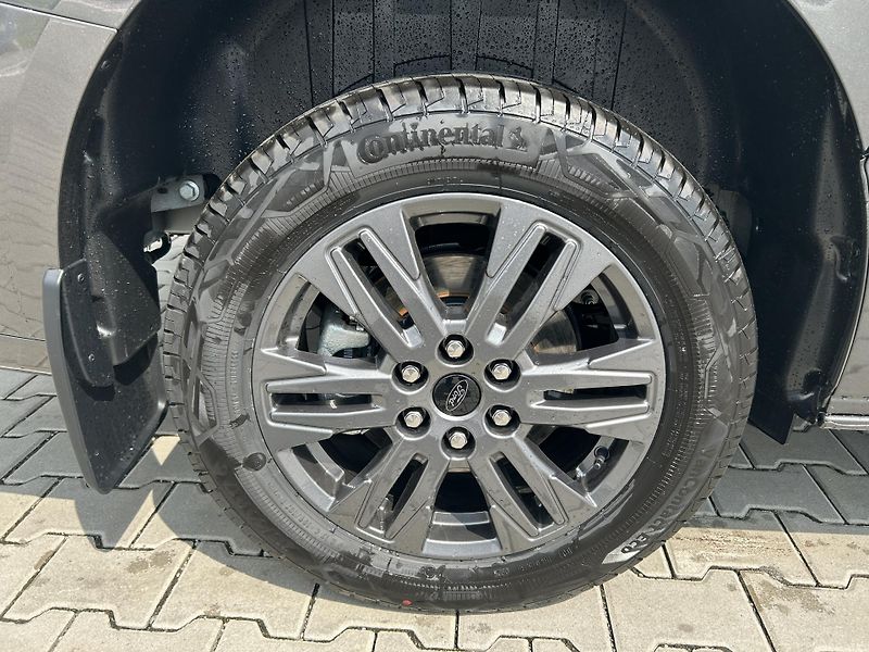 Ford Tourneo Custom Titanium L1 2.0 EcoBlue 110 kW - fotka 6 z 35