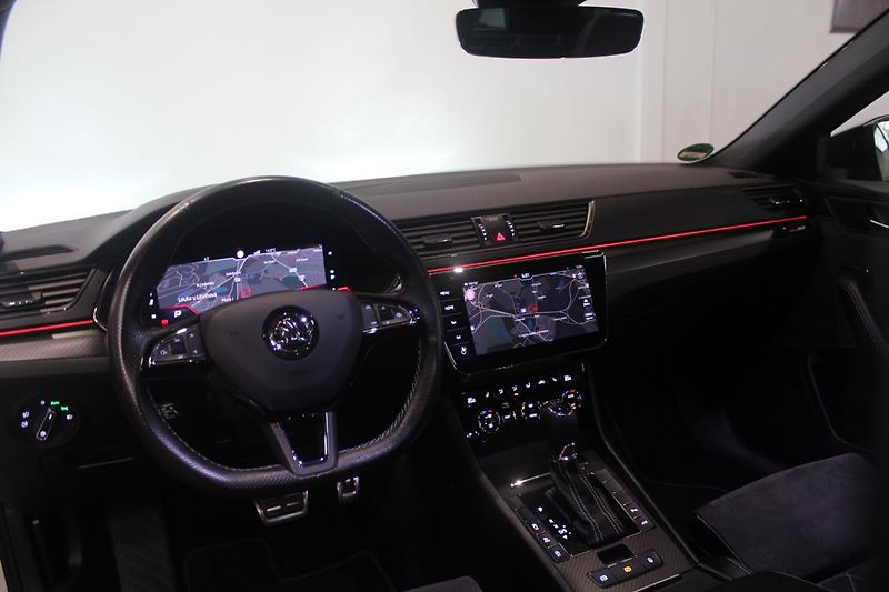 Škoda Superb (2020) 2.0TDI DSG SportLine Display - fotka 32 z 35